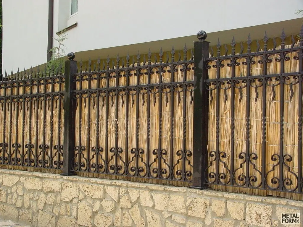 Https:  Old Metalform No Wp Content Uploads 2020 09 Wrought Iron Fence Romanesque Fences 5 Jpg Webp